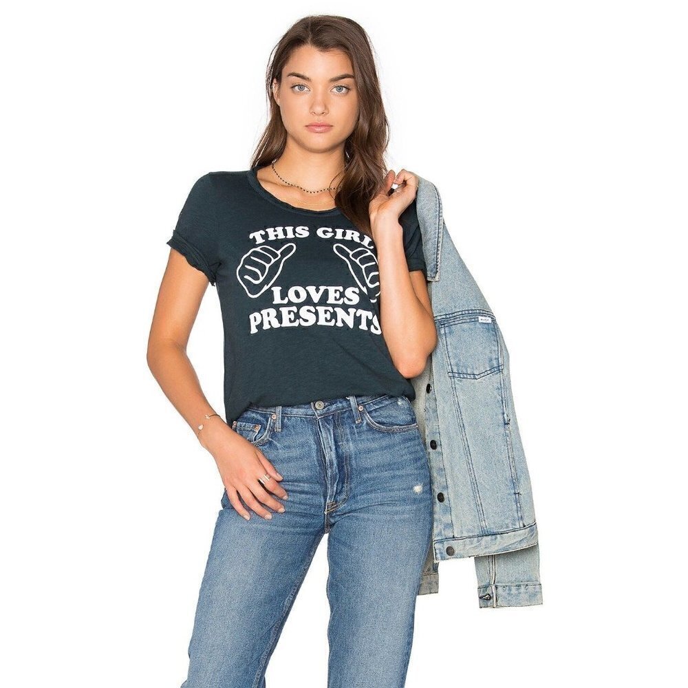 Chaser Yosemite Green This Girl Loves Presents T-Shirt M